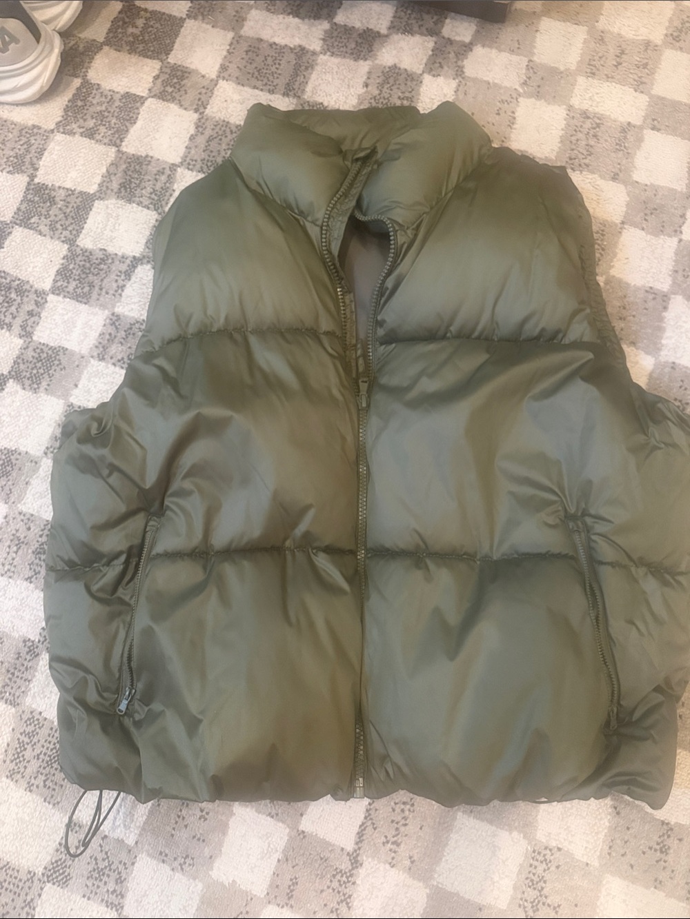 Old Navy Olive Green XXL Quilted Puffer Vest- never worn.
